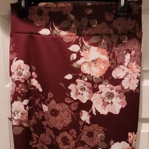 Red/Peach/Cream floral design - pencil skirt